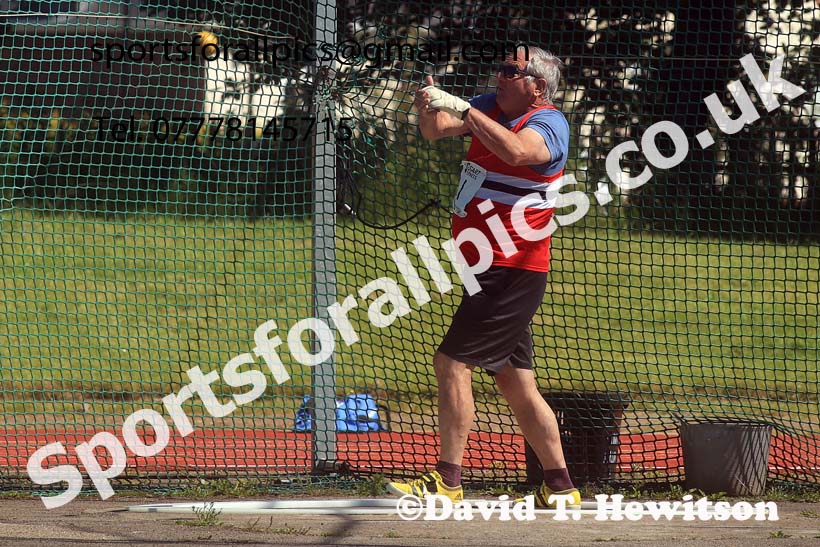 Mens hammer, 2024 NE Masters Track and Field Champs., Monkton Stadium, Jarrow.  Photo: David T. Hewitson/Sports for All Pics